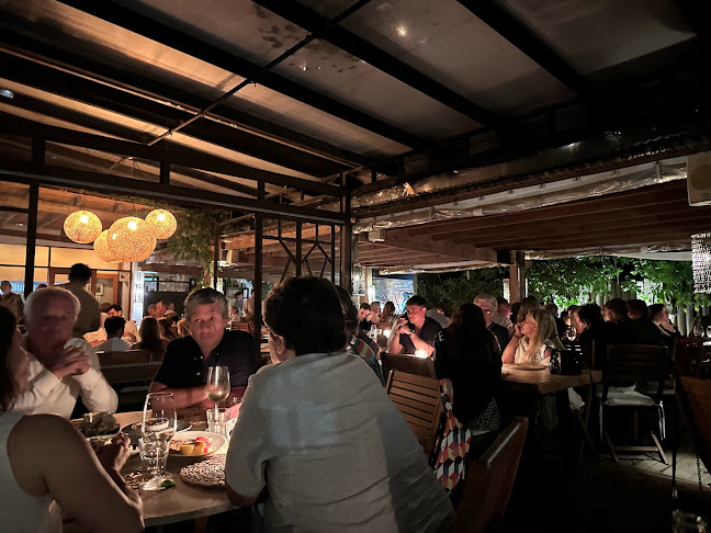 El Abrazo - Manantiales