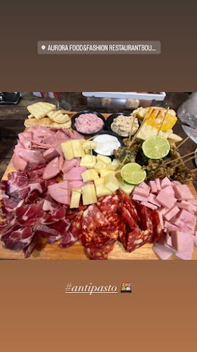 Comentarii opinii despre Aurora Food&Fashion Bistró