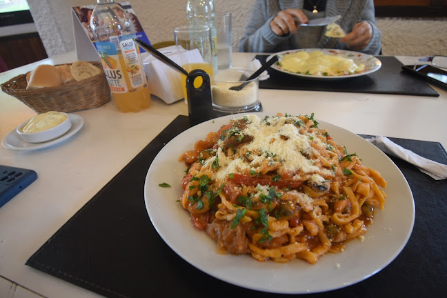 Opinii despre Restaurant “Lo del Negro y Jaque” în Playa Verde - Gastronomía y hostelería