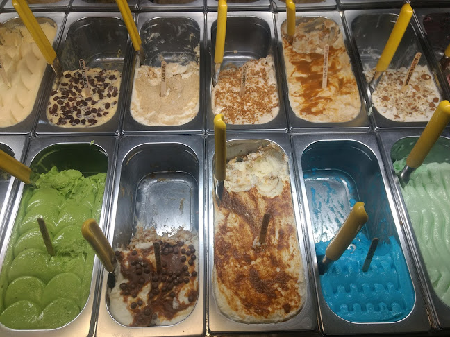 Av.Gral Rivera 2588, 11600 Montevideo, Departamento de Montevideo