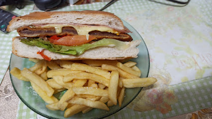 Pizzería "Posadas". Cambio de firma