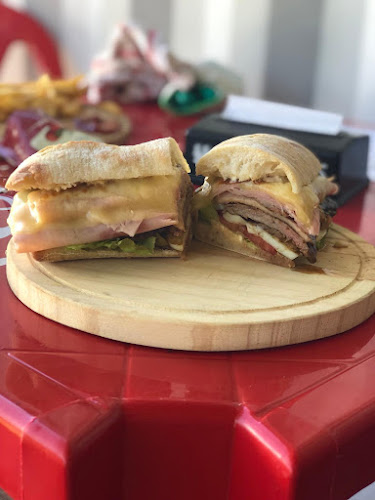 Abayubá s/n, (entre Zapicán y Liropeya), 27001 Departamento de Rocha