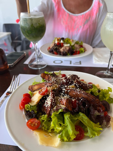 Comentarii opinii despre FLO