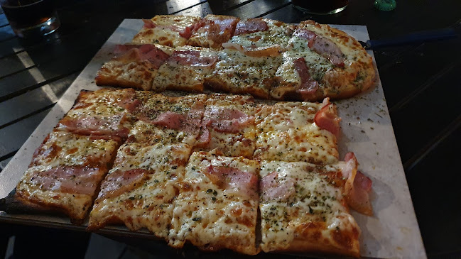 Pizzas Empanadas y Algo Más - Gastronomía y hostelería