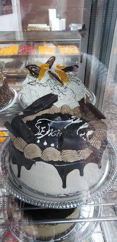 Comentarii opinii despre Panaderia y Confiteria Thaay's