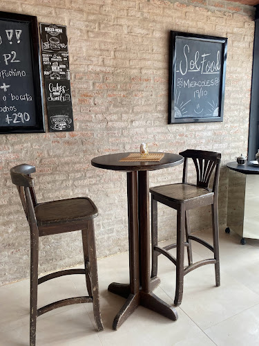 Comentarii opinii despre Comida y cafetería al paso sol food