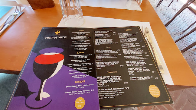 Santoral Restaurante y Posada - Atlántida