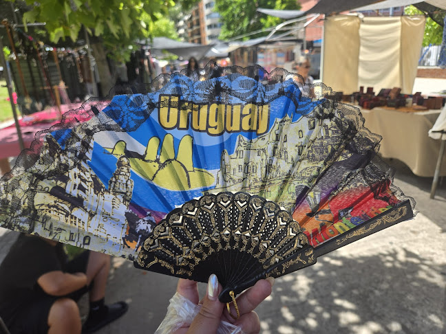 Opinii despre Feria De Villa Biarritz în Montevideo - Gastronomía y hostelería
