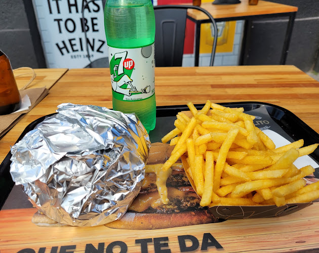 Av. Italia 3952, 11400 Montevideo, Departamento de Montevideo