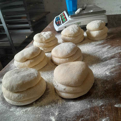 Panadería Confitería Confi-Pan Lo del Cubano