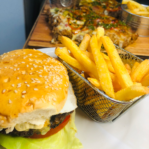 El Boliche Resto-bar