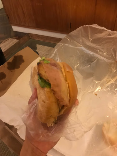 Opinii despre Mundo Burguer & Pizza în Montevideo - Gastronomía y hostelería