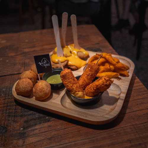 Opinii despre Escondido Garden Bar în Montevideo - Gastronomía y hostelería