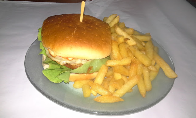 Opinii despre Chivitería 2 Hermanos în Villa María - Gastronomía y hostelería