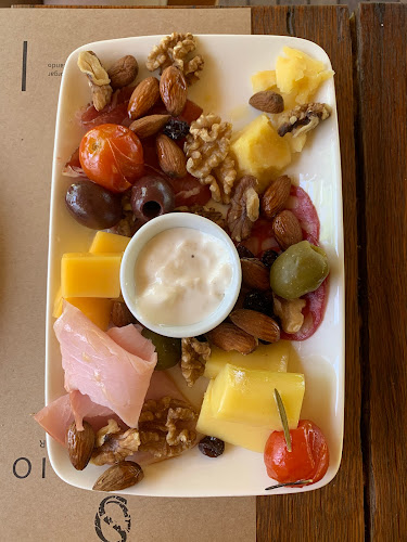 Opinii despre MonfrA winerestaurant în Montevideo - Gastronomía y hostelería