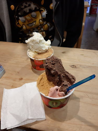 Comentarii opinii despre Heladería La Chicharra