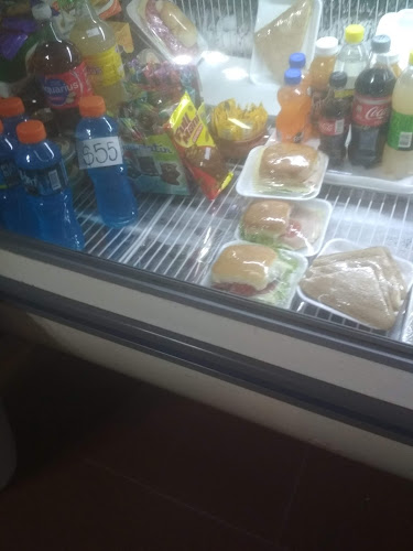 Opinii despre La Cafetería - Terminal Rodó în Durazno - Gastronomía y hostelería