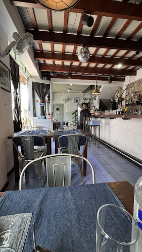 25 de Agosto 238, 11000 Montevideo, Departamento de Montevideo