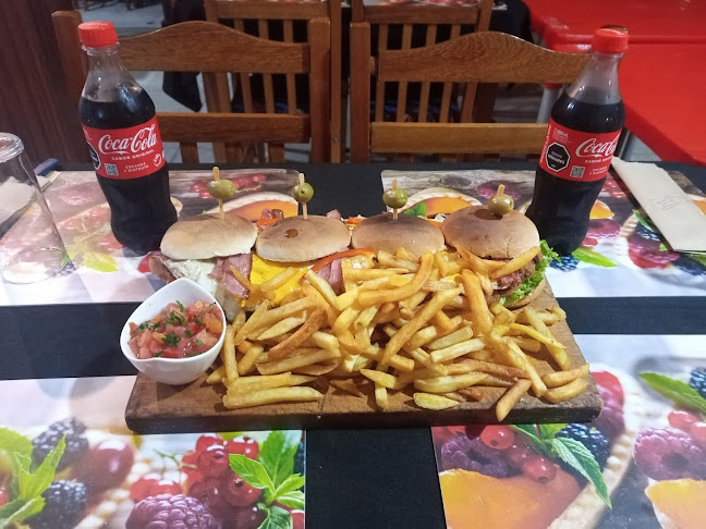 Comentarii opinii despre Café & Restó Club Colonia