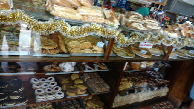 Comentarii opinii despre Panaderia Y Rotiseria Joaco