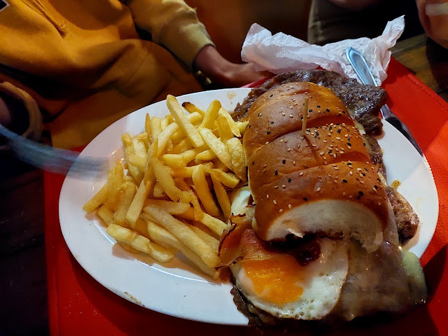 Zorrilla 619 esq, Av Armando I. Barbieri, 50000 Salto