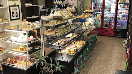 La Favorita. Bizcocheria, panaderia, autoservice