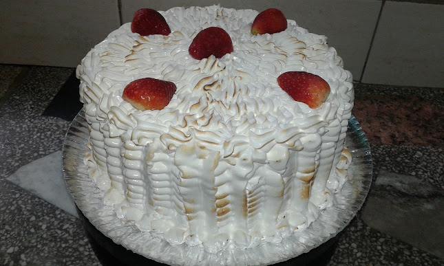 Comentarii opinii despre Candy's Cakes