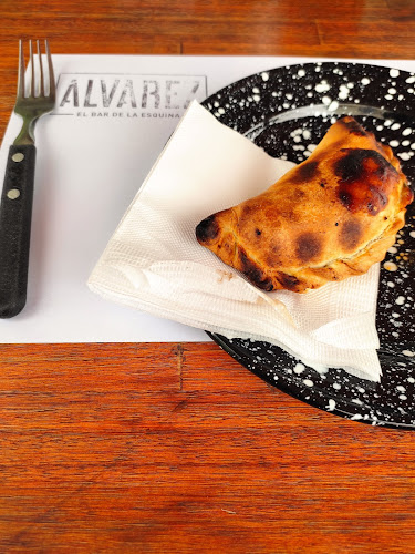 Comentarii opinii despre Alvarez Bar