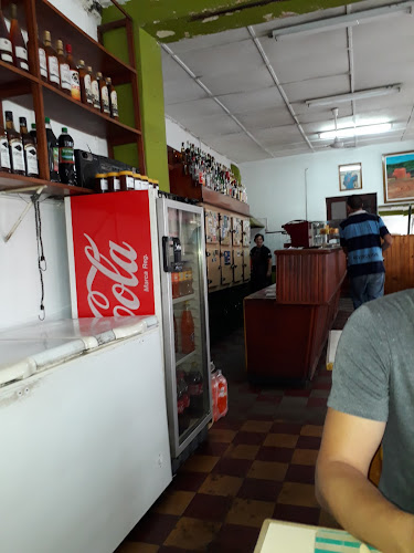 Opinii despre Cafeteria y Restaurante Vila în Young - Gastronomía y hostelería