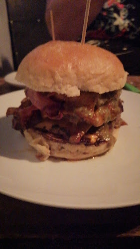 Opinii despre CangreburgerSalto în Salto - Gastronomía y hostelería