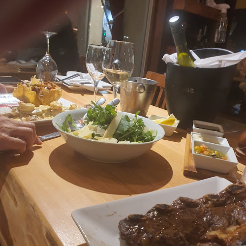 Opinii despre Restaurant y parrillada La Cava în Punta del Este - Gastronomía y hostelería