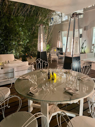 DOMÂ restaurant - Manantiales