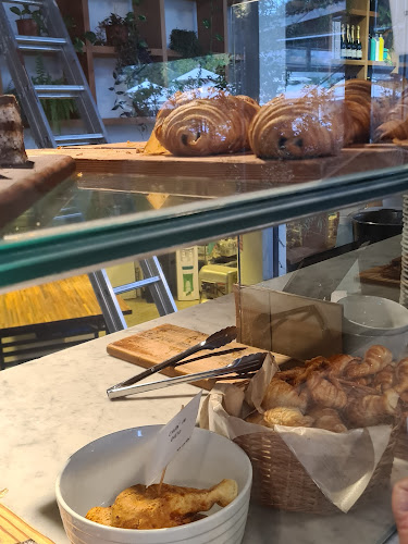 Picniquería | Cafetería | Panadería | Almuerzos & Comida Saludable