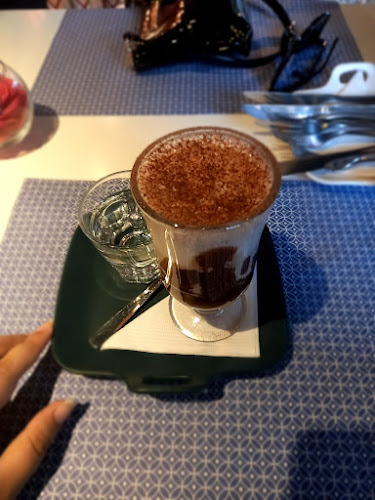 Opinii despre Saint Germain Café Parisien în Montevideo - Gastronomía y hostelería