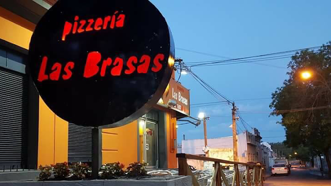 Opinii despre Pizzería Las Brasas în Canelones - Gastronomía y hostelería