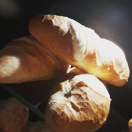 Comentarii opinii despre Panadería & Confitería La Palomita 2