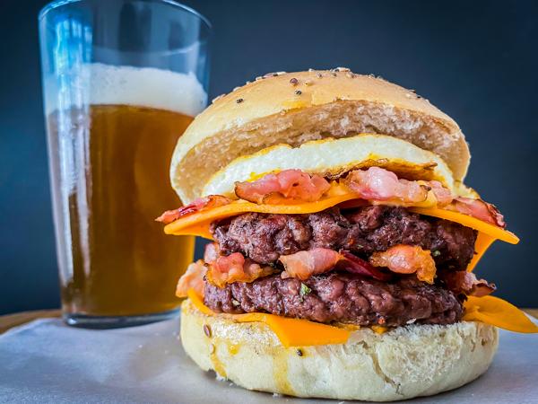 Comentarii opinii despre The Office Bar