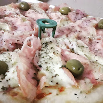 LA POCHA PIZZAS Y EMPANADAS