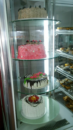 Opinii despre Panadería y Confitería La Diferencia în Paso de los Toros - Gastronomía y hostelería