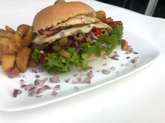 Opinii despre Manhattan Food & Drinks în Montevideo - Gastronomía y hostelería