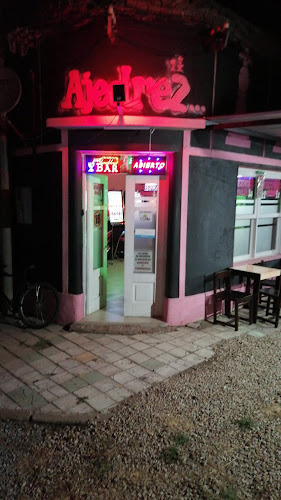 Opinii despre Bar y parrillada ajedrez în Durazno - Gastronomía y hostelería