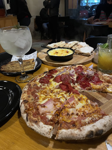 Opinii despre Fundamento Pizza Cordón în Montevideo - Gastronomía y hostelería