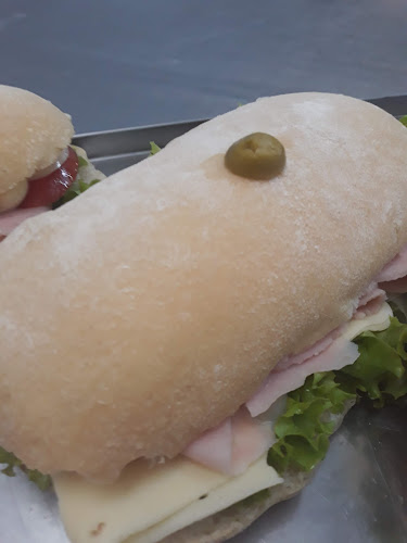 Panadería y Doneria Boutipan - Gastronomía y hostelería