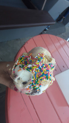 Opinii despre Helados Papito în Young - Gastronomía y hostelería