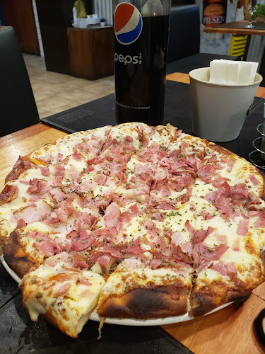 Opinii despre Bar Rossell în Artigas - Gastronomía y hostelería