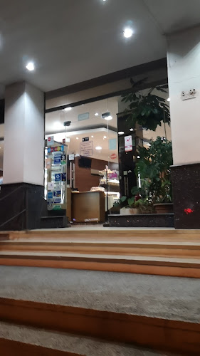 Las Gaviotas, Confitería