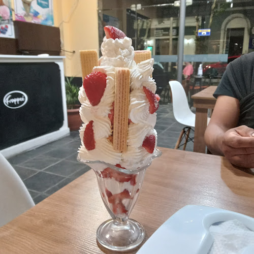 Comentarii opinii despre Nuevo Frappe Heladería y Cafetería