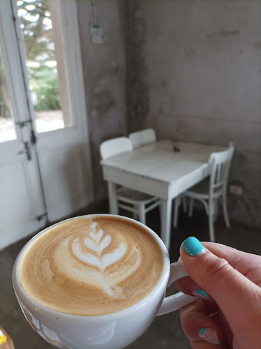 Comentarii opinii despre La Linda Panadería y Café