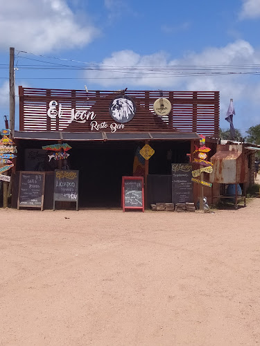 Opinii despre El León în Rocha - Gastronomía y hostelería