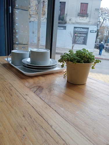 Panaderia Y Rotiseria La Pequeña. - Montevideo